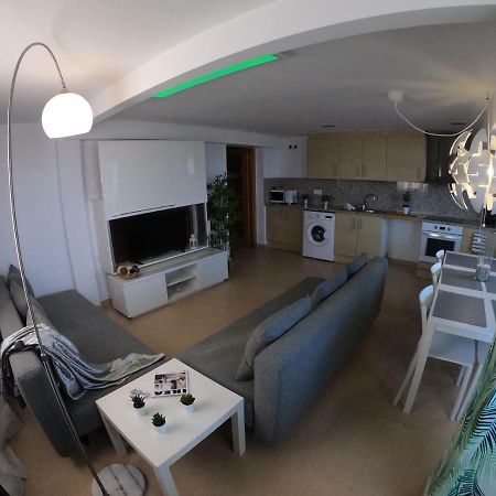 Apartamento A Primera Linea De Mar En Platja D'Aro Luaran gambar
