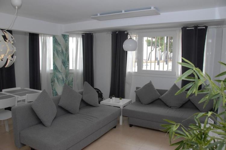 Apartamento A Primera Linea De Mar En Platja D'Aro Luaran gambar